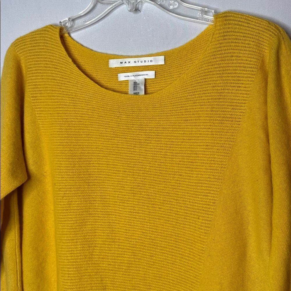 Max Studio Cashmere 2 Ply Yellow Golden Baseball Tee Shirt Style Sweater. Sz L. - Picture 2 of 6